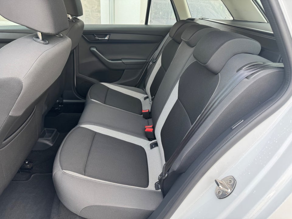 Skoda Fabia 1,0 TSi 110 Ambition Combi DSG 5d