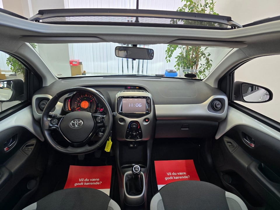 Toyota Aygo 1,0 VVT-i x-sky 5d