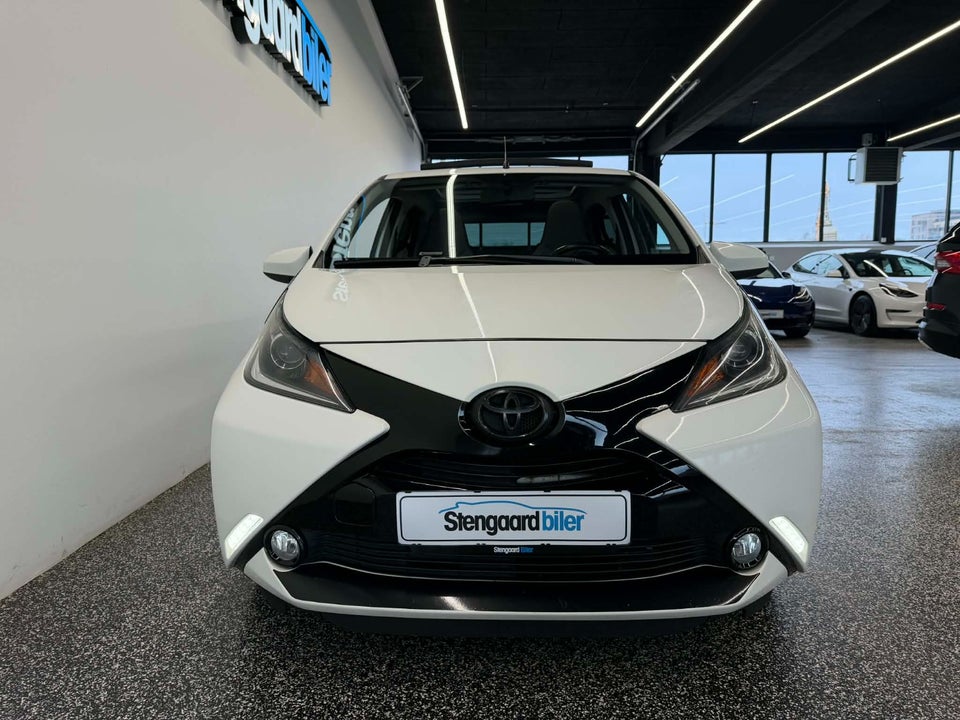 Toyota Aygo 1,0 VVT-i x-sky 5d