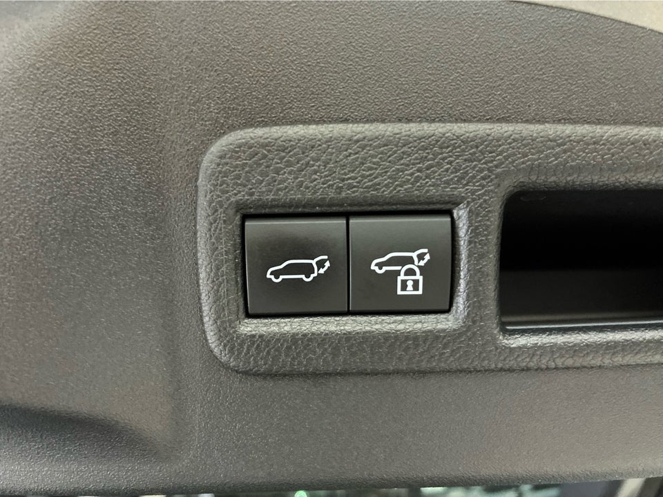 Subaru Solterra 71 Limited 5d