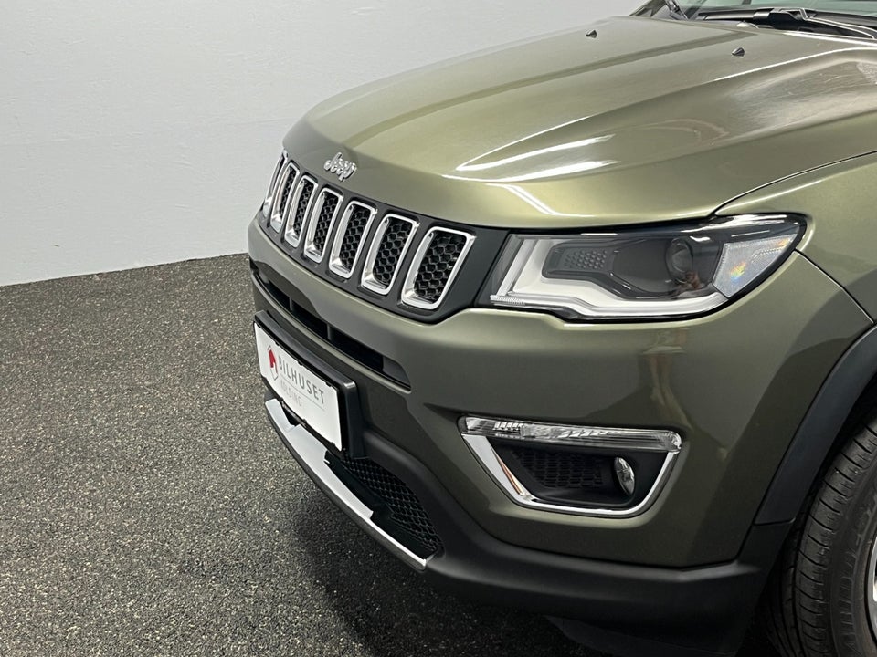 Jeep Compass 1,6 M-Jet 120 Limited 5d