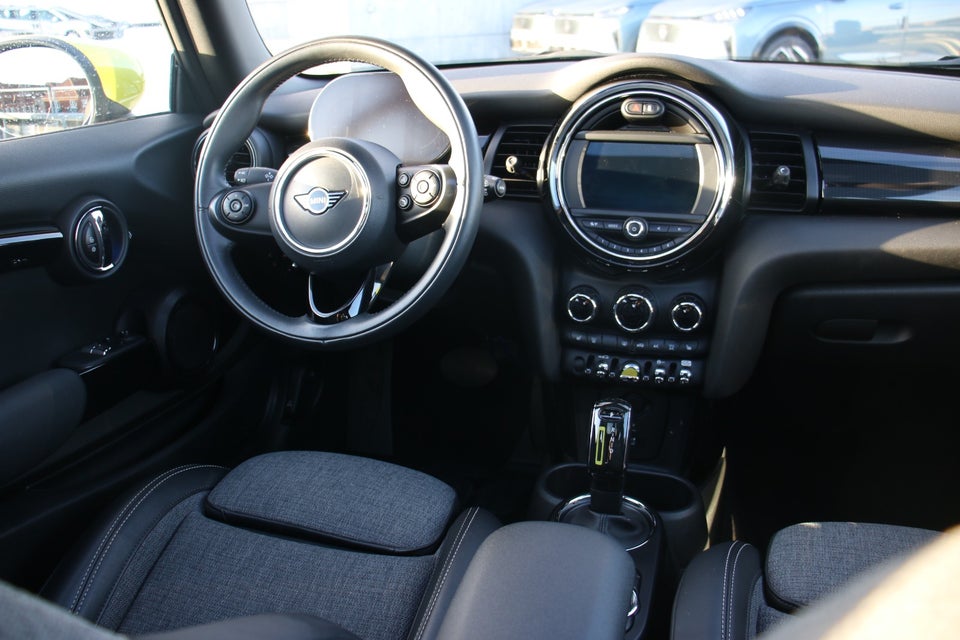 MINI Cooper SE Trim M Greenwich 3d