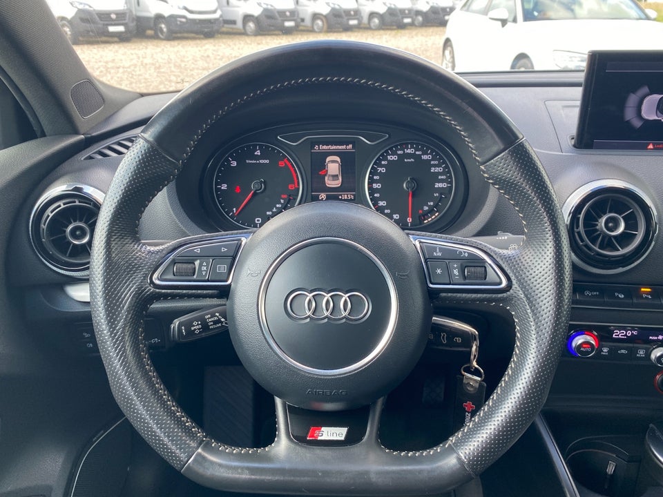 Audi A3 2,0 TDi 150 S-line 4d