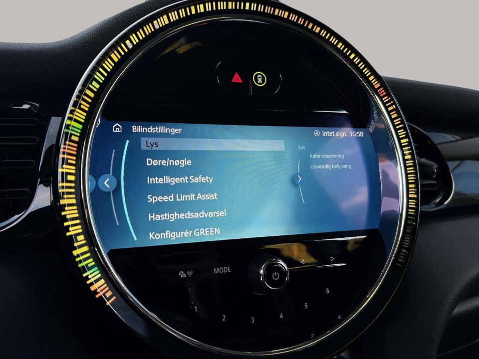 MINI Cooper SE Essential 3d