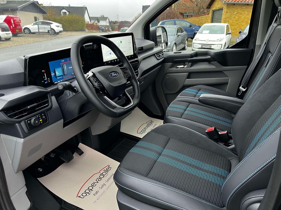 Ford Transit Custom 320L 2,5 PHEV Sport CVT