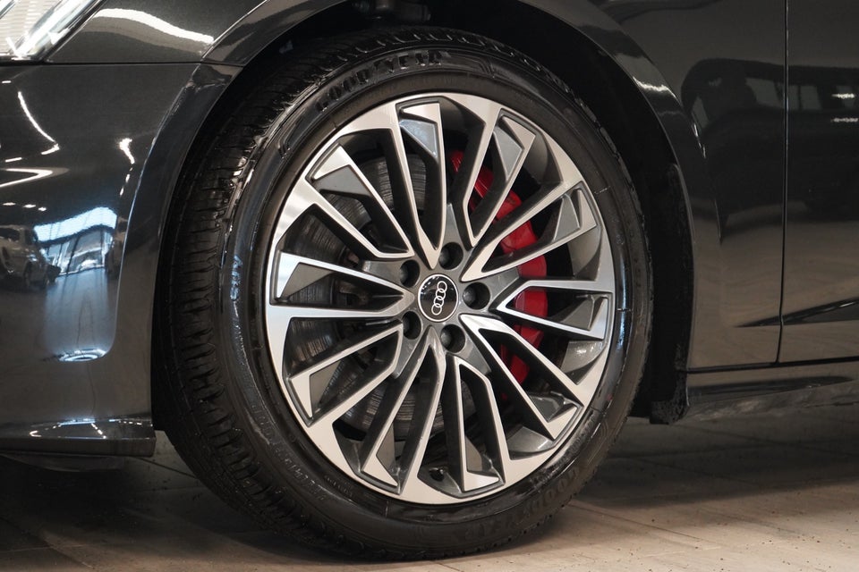 Audi A6 55 TFSi e Sport Avant quattro S-tr. 5d