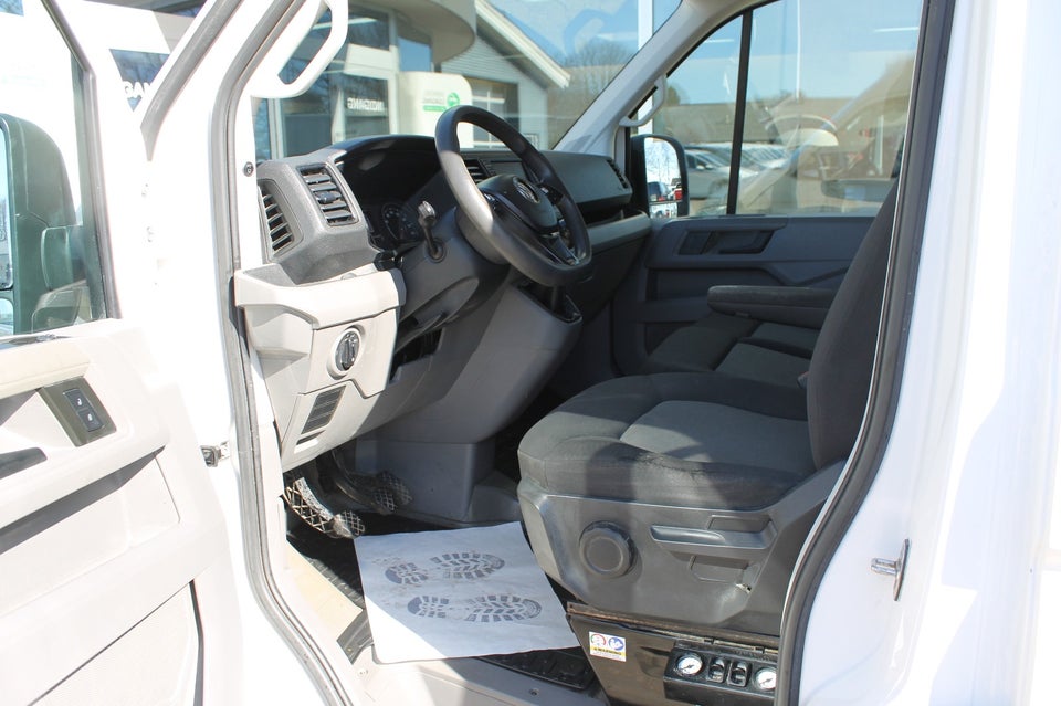 VW Crafter 35 2,0 TDi 177 Kassevogn L3H2