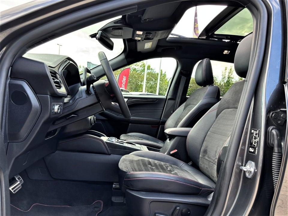 Ford Kuga 2,5 PHEV ST-Line X CVT 5d