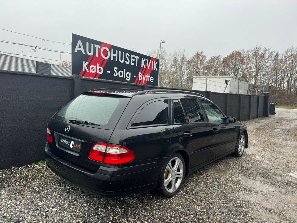 Mercedes E220 2,2 CDi Classic stc. aut. 5d