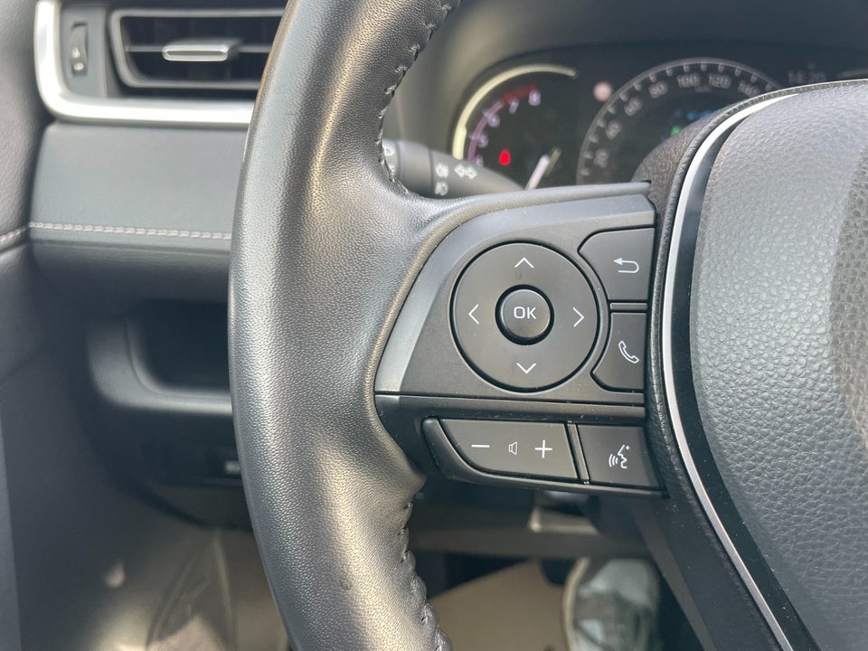 Toyota RAV4 2,0 T3 Comfort e-CVT 5d