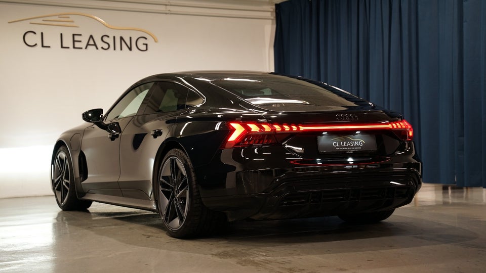 Audi e-tron GT quattro 4d