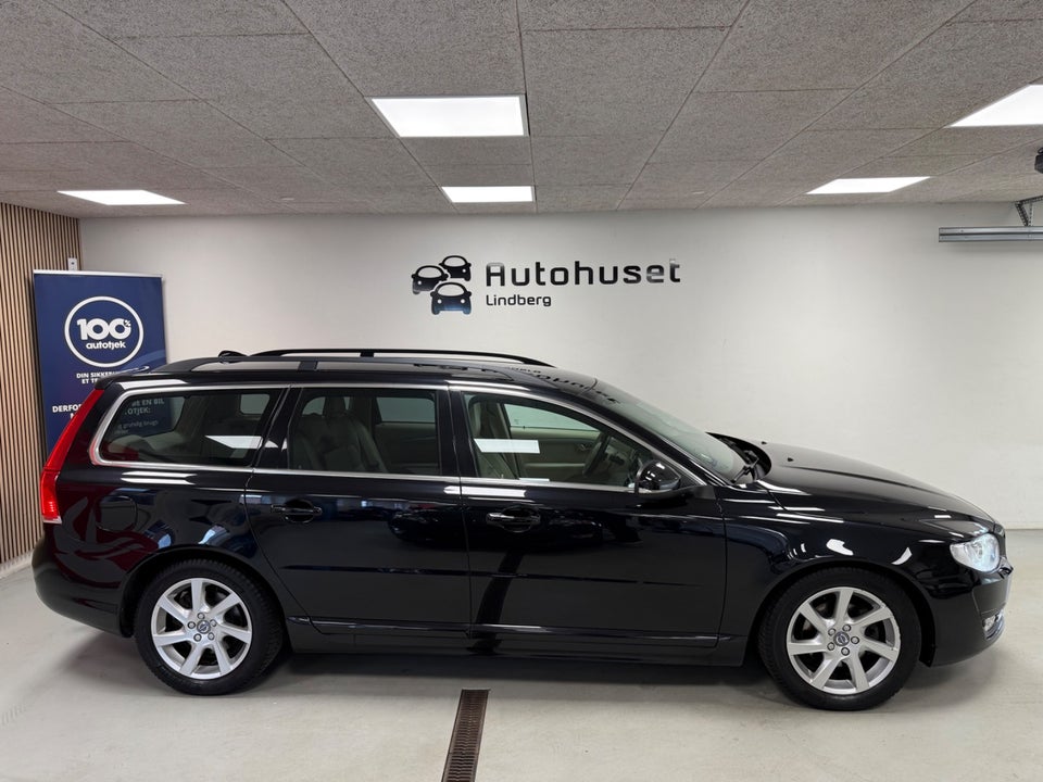 Volvo V70 2,0 T5 245 Momentum aut. 5d