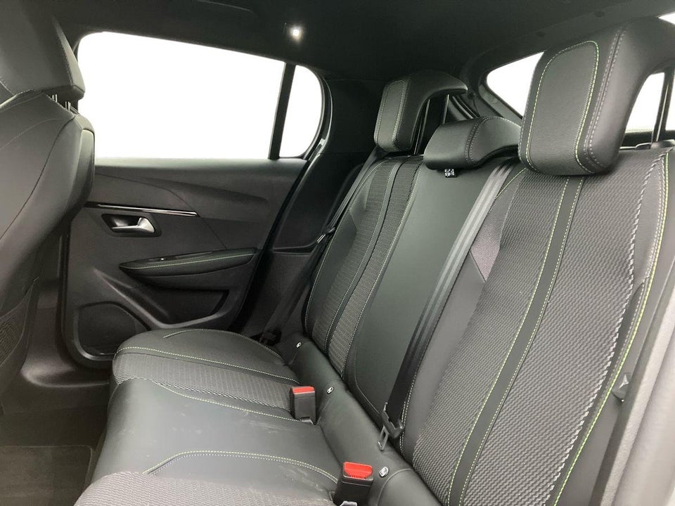 Peugeot e-208 54 GT 5d