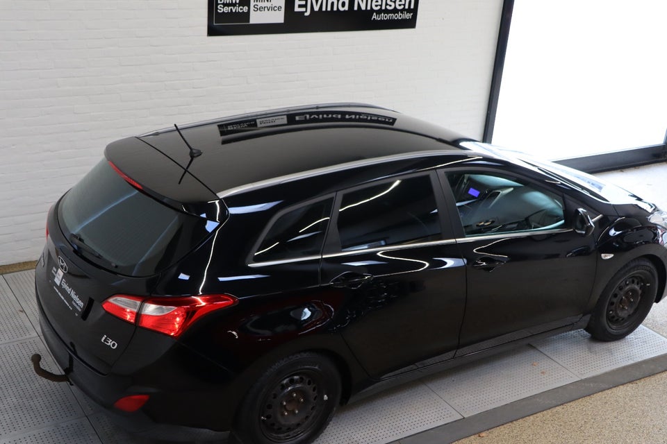 Hyundai i30 1,6 CRDi 110 XTR CW Eco 5d