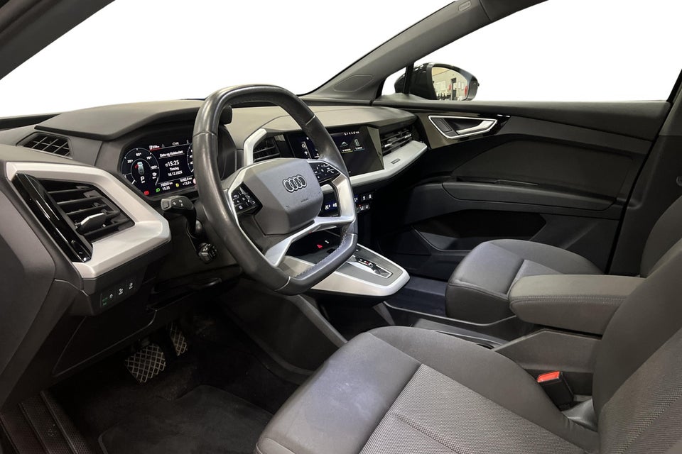 Audi Q4 e-tron 40 Attitude 5d