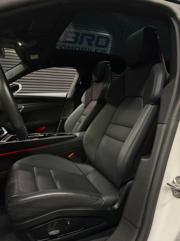 Audi e-tron GT pro quattro 4d