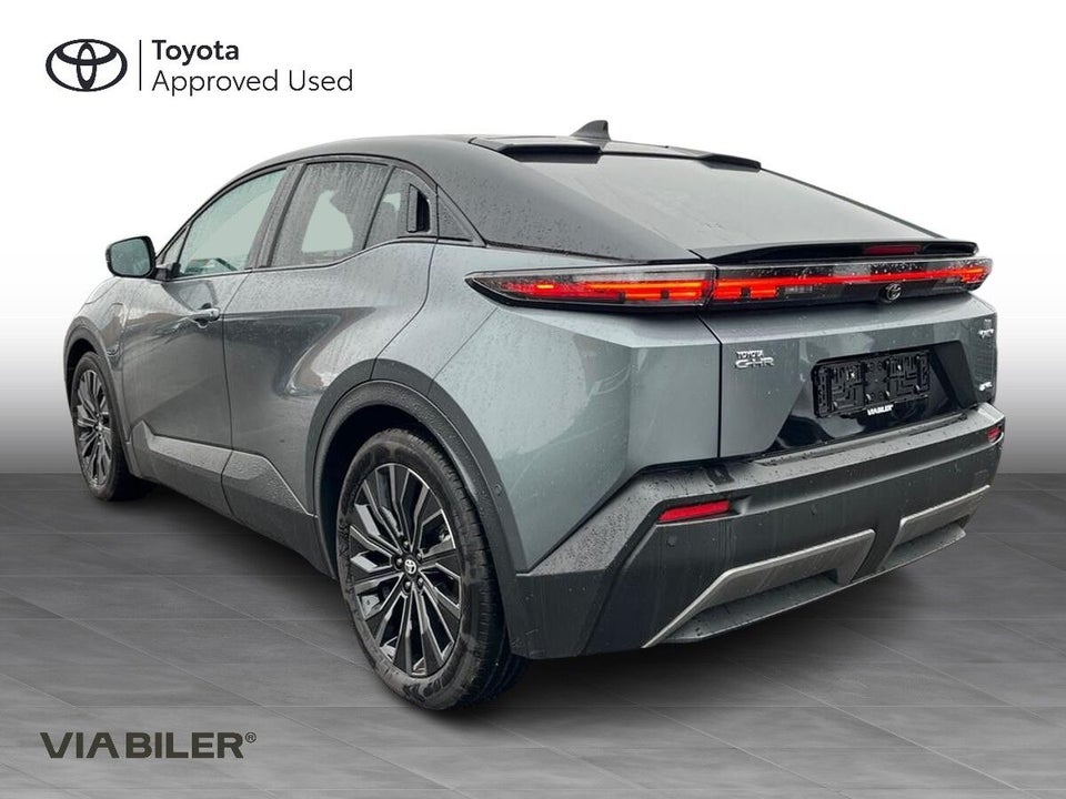 Toyota C-HR+ 77 Executive AWD 5d