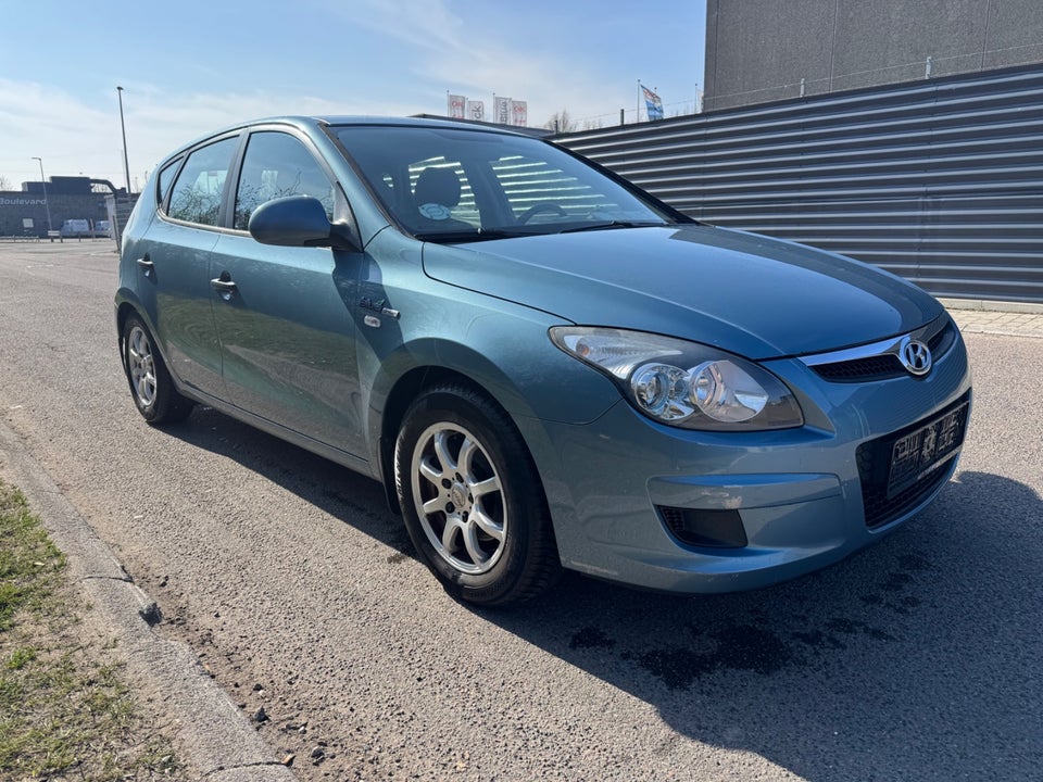 Hyundai i30 1,4 CVVT Comfort 5d