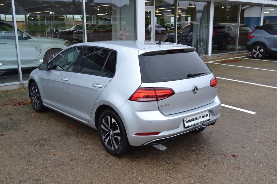 VW Golf VII 1,6 TDi 115 IQ.Drive DSG 5d