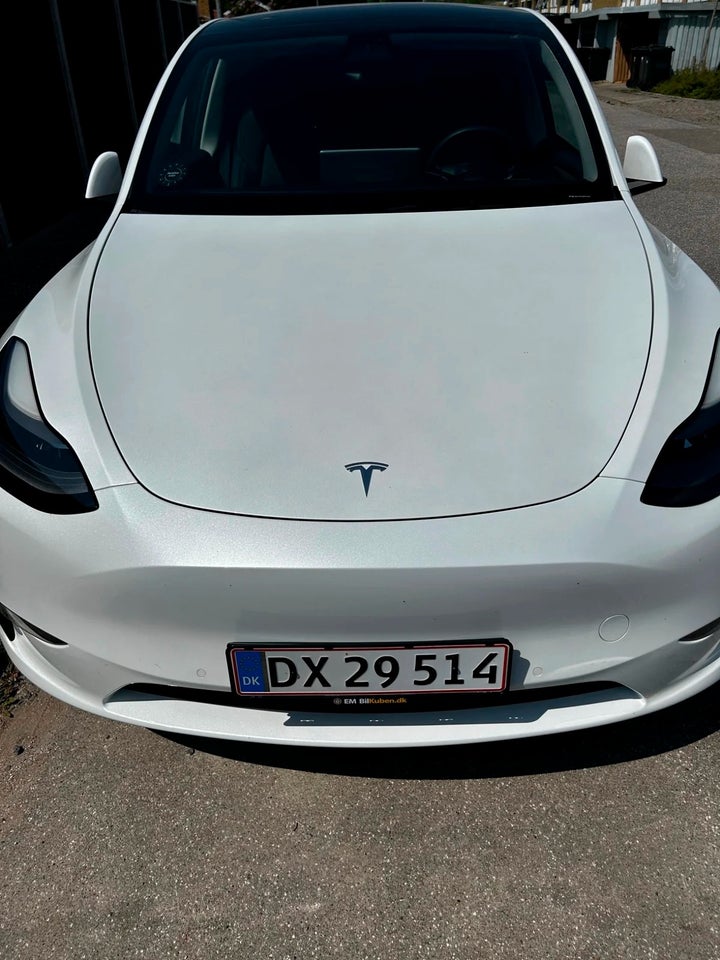 Tesla Model Y Long Range AWD 5d