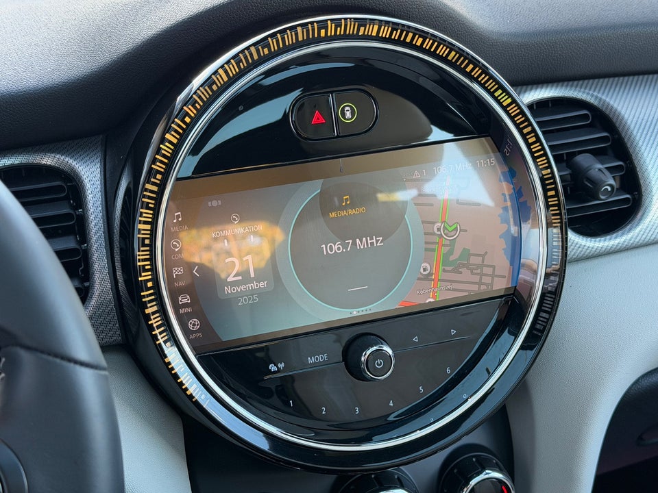 MINI Cooper SE Maximise 3d