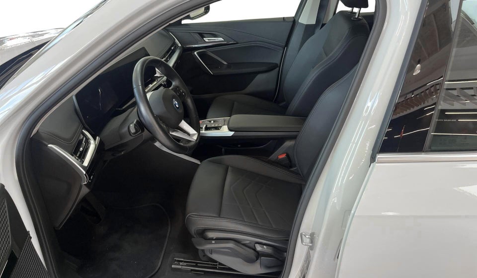 BMW iX1 xDrive30 X-Line 5d