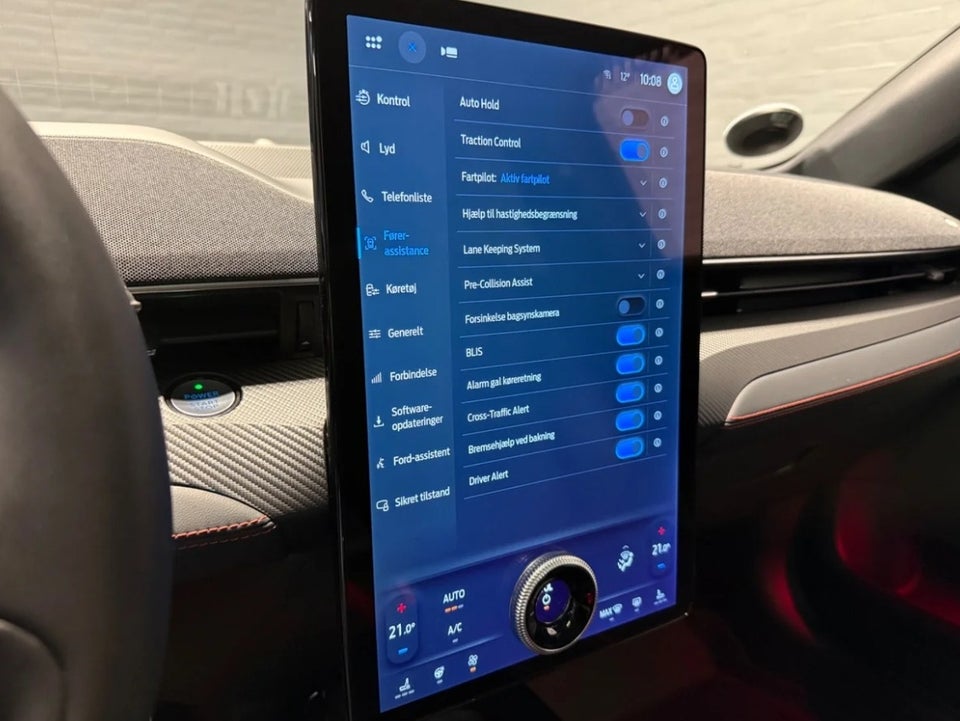 Ford Mustang Mach-E 88 Extended Range AWD 5d