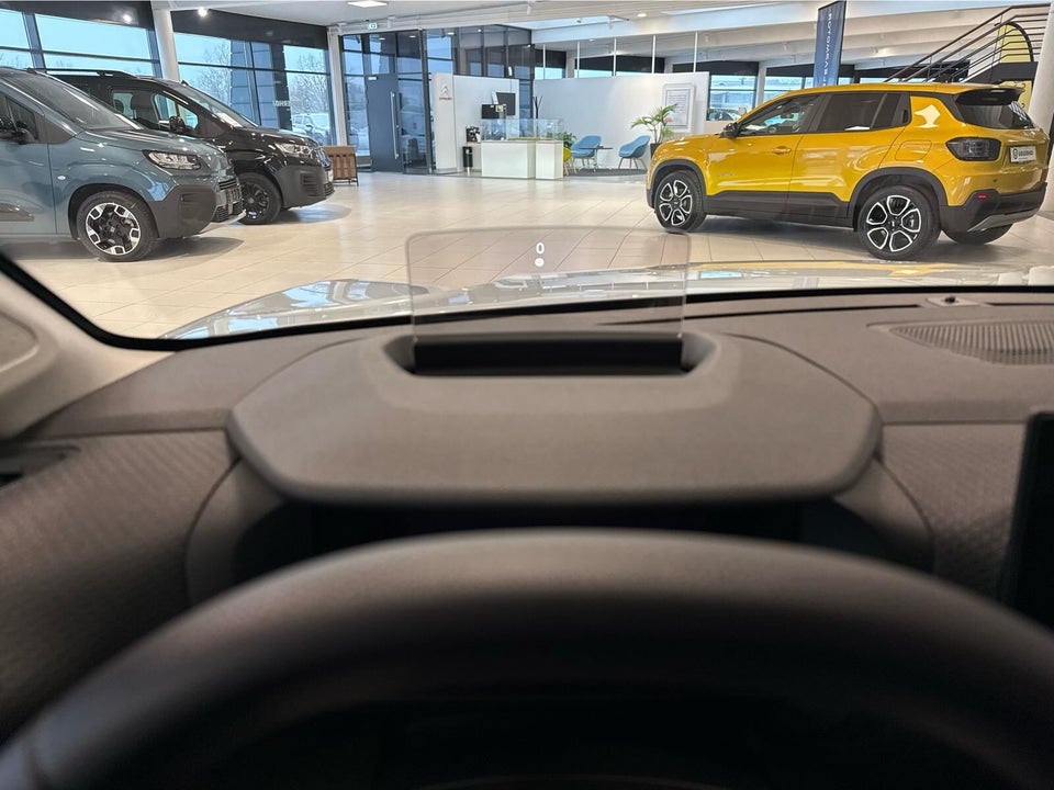 Citroën ë-C4 X 54 Shine 4d