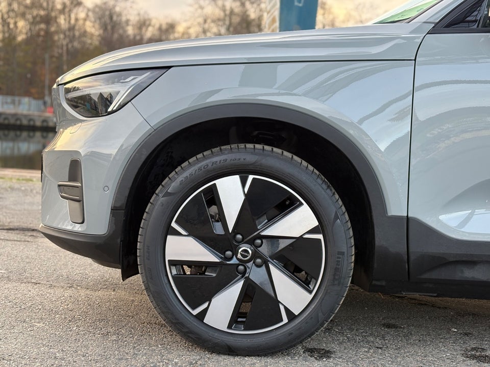 Volvo EX40 Extended Range Core 5d