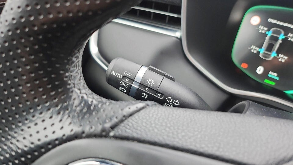 MG Marvel R Performance 5d