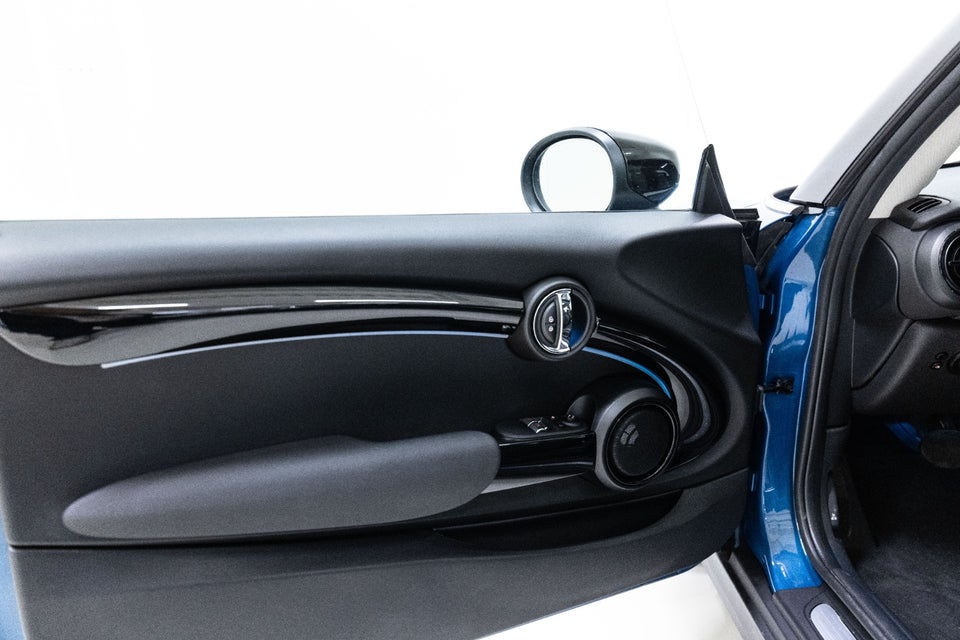 MINI Cooper SE Edition Premium Plus 3d