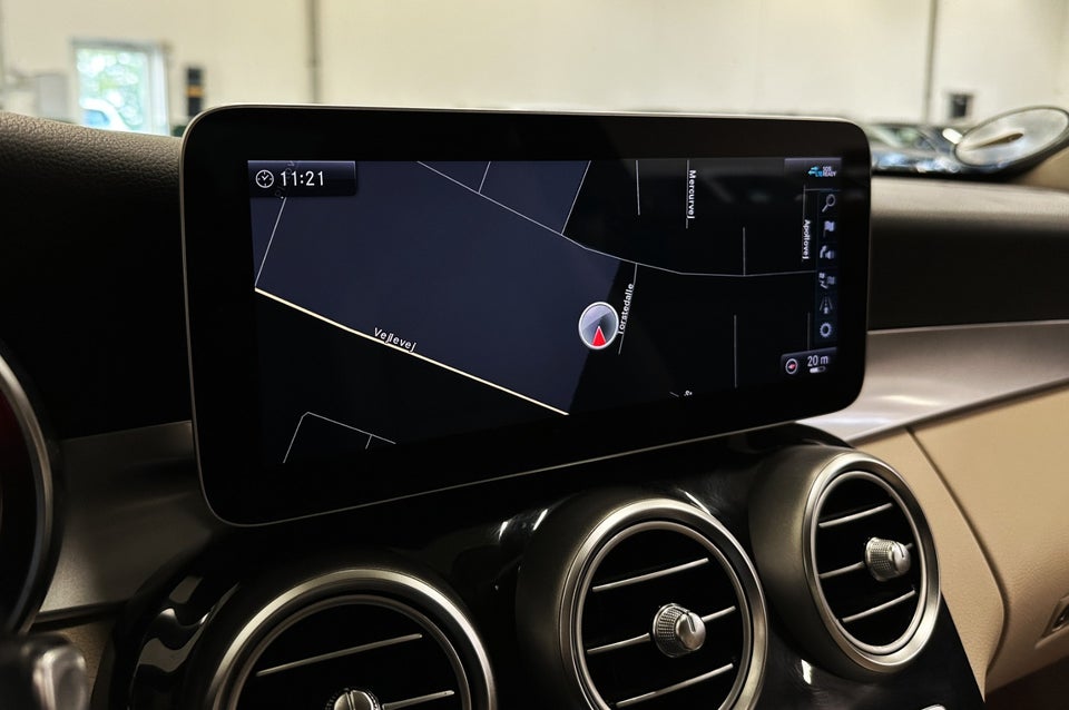 Mercedes C300 2,0 Coupé aut. 2d