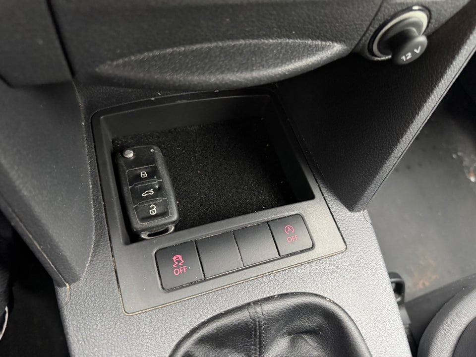 VW Caddy 1,6 TDi 75 Trendline BMT Van 4d