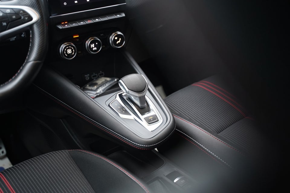 Renault Captur 1,6 E-Tech R.S. Line 5d