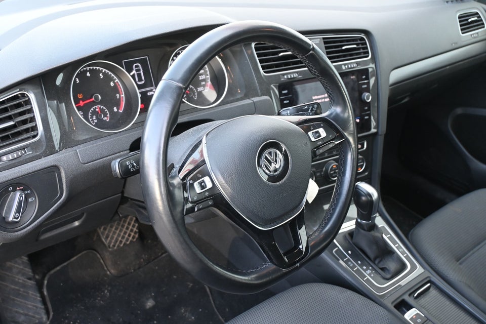 VW Golf VII 1,5 TSi 130 Comfortline Connect DSG 5d