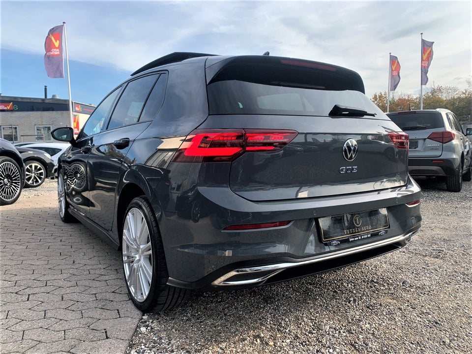 VW Golf VIII 1,4 GTE DSG 5d