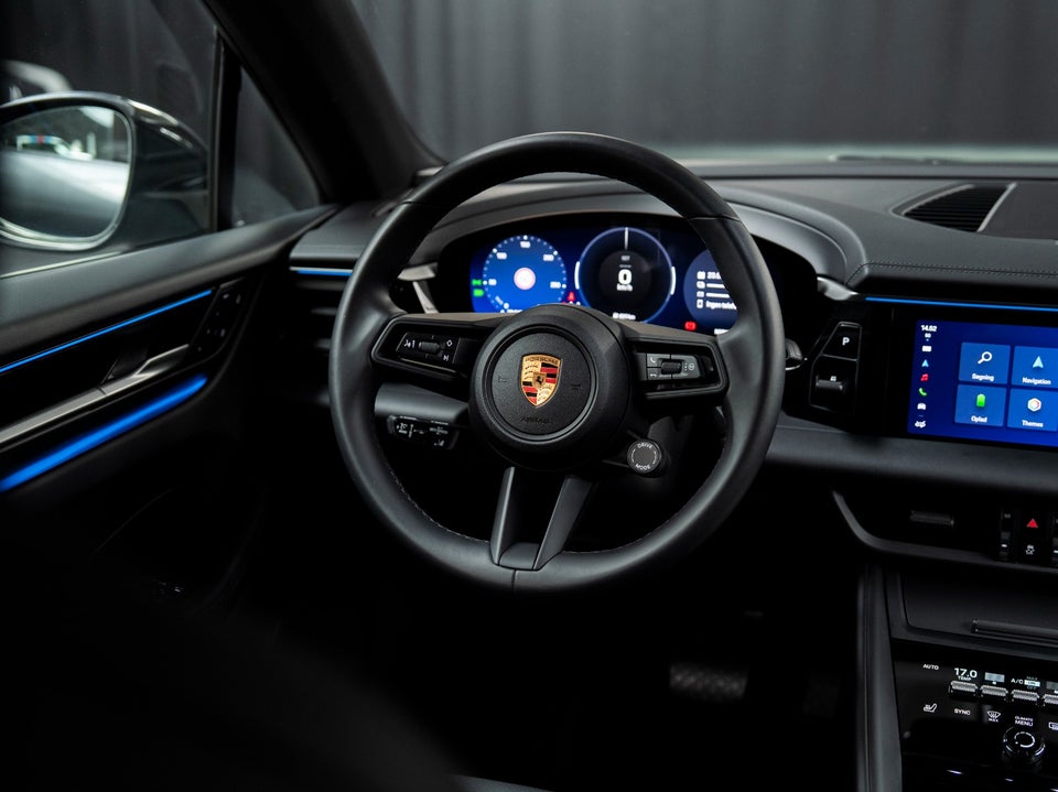 Porsche Macan 4 5d