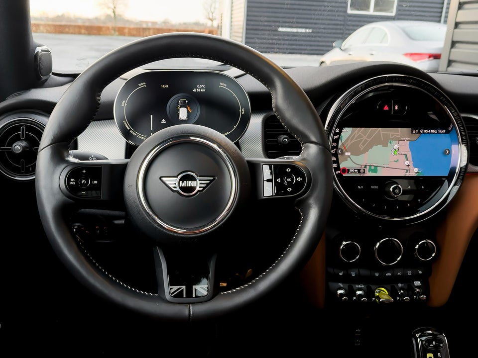 MINI Cooper SE Younique Trim 3d