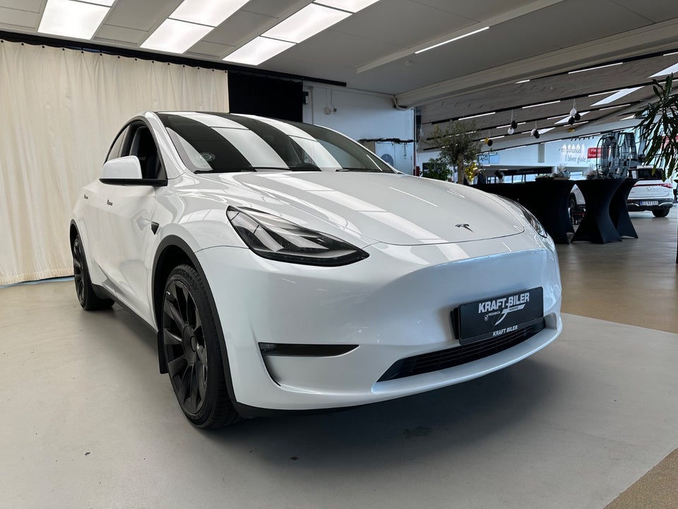 Tesla Model Y Long Range AWD 5d