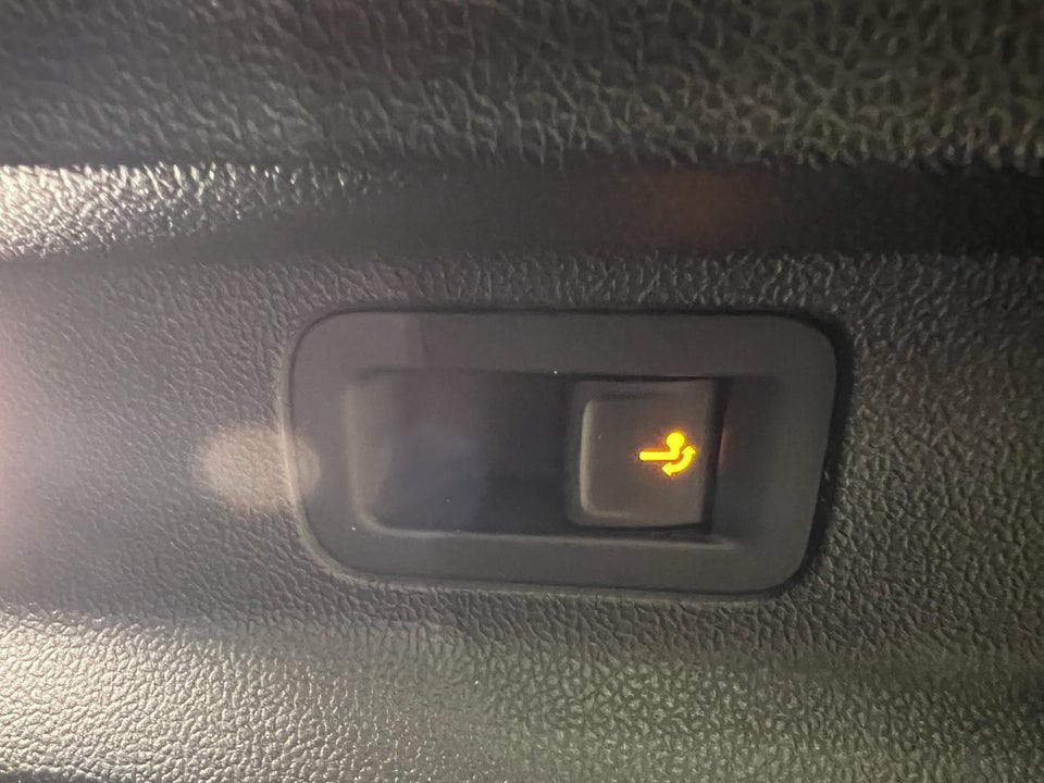 Ford Explorer 77 Premium Extended Range 5d