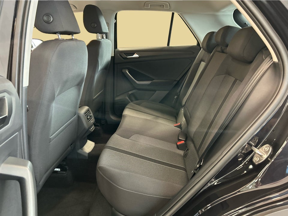 VW T-Roc 1,0 TSi 110 Life 5d