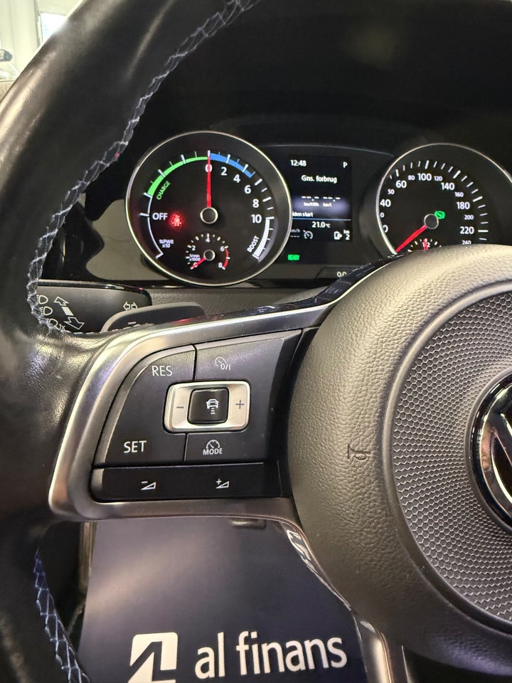 VW Golf VII 1,4 GTE DSG 5d