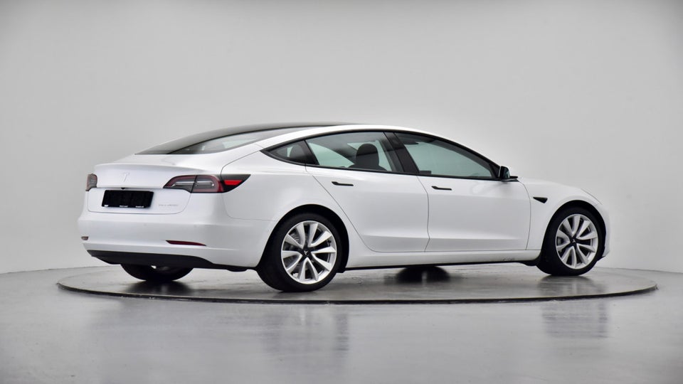 Tesla Model 3 Long Range AWD 4d