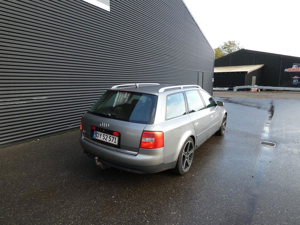 Audi A6 2,0 Avant 5d