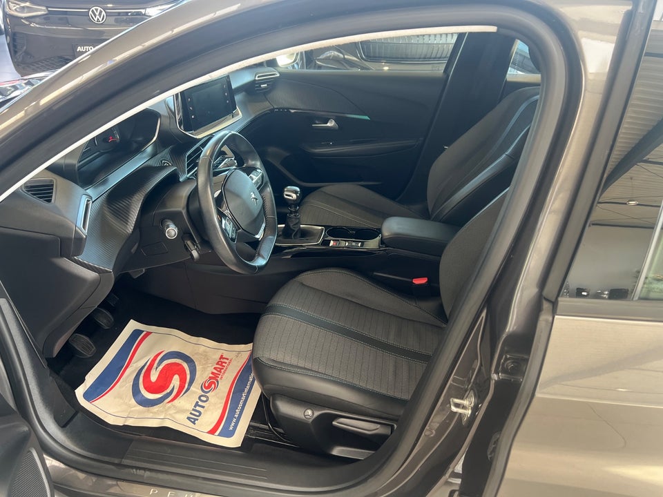Peugeot 208 1,2 PureTech 100 Allure 5d