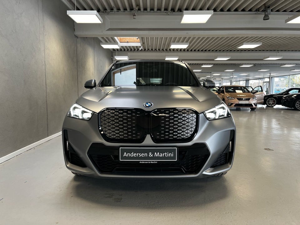 BMW iX1 xDrive30 M-Sport 5d