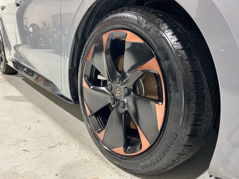 Cupra Born 59 e-Boost 5d