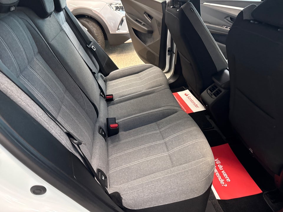 Renault Megane E-Tech 40 Equilibre 5d