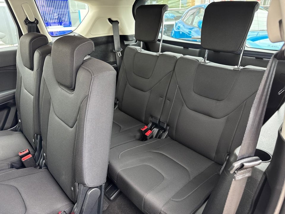 Ford S-MAX 2,5 HEV Titanium CVT 7prs 5d