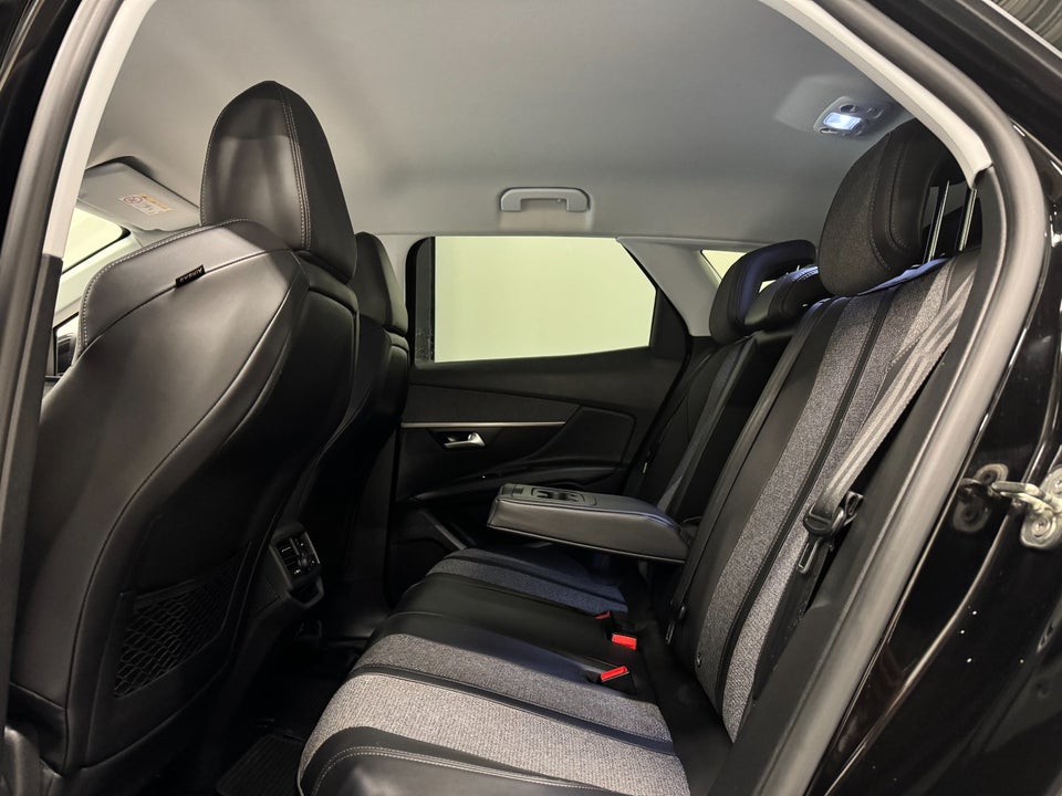 Peugeot 3008 1,5 BlueHDi 130 Allure 5d